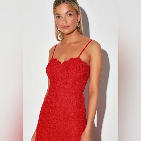 Lulus Song of the Siren Red Lace Maxi Dress Sleeveless with Slit Size Small NWT - Picture 3 of 10